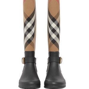 BURBERRY // RAINBOOTS